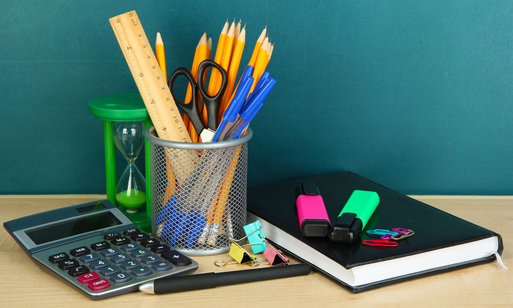 Fourniture et papeterie pour le bureau ou l'école à Saint Lazare